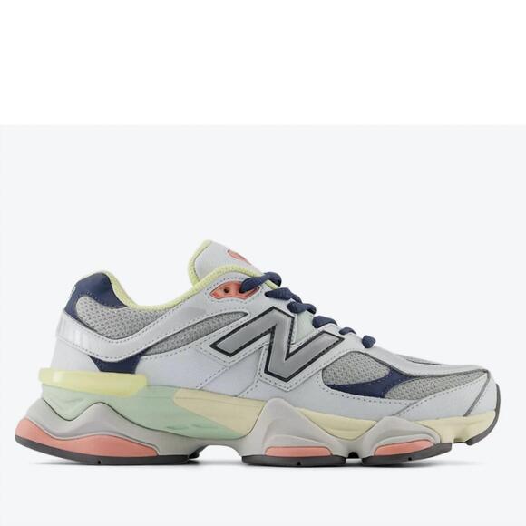 NEW NEW BALANCE unisex 9060 sneakers in blue blue - Picture 3 of 4